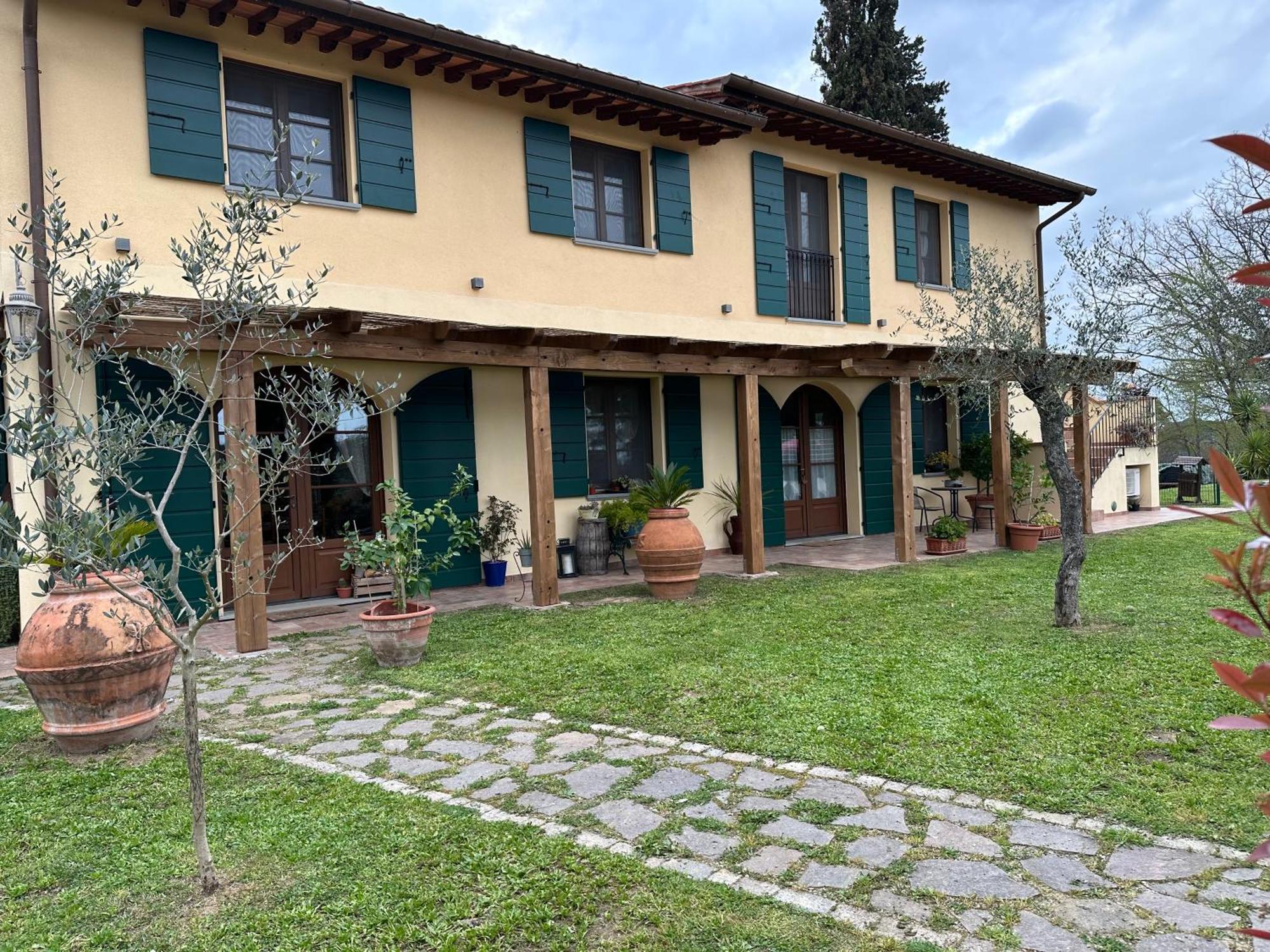 Holiday House Cuordinatura Lägenhet Montopoli in Val dʼArno Exteriör bild